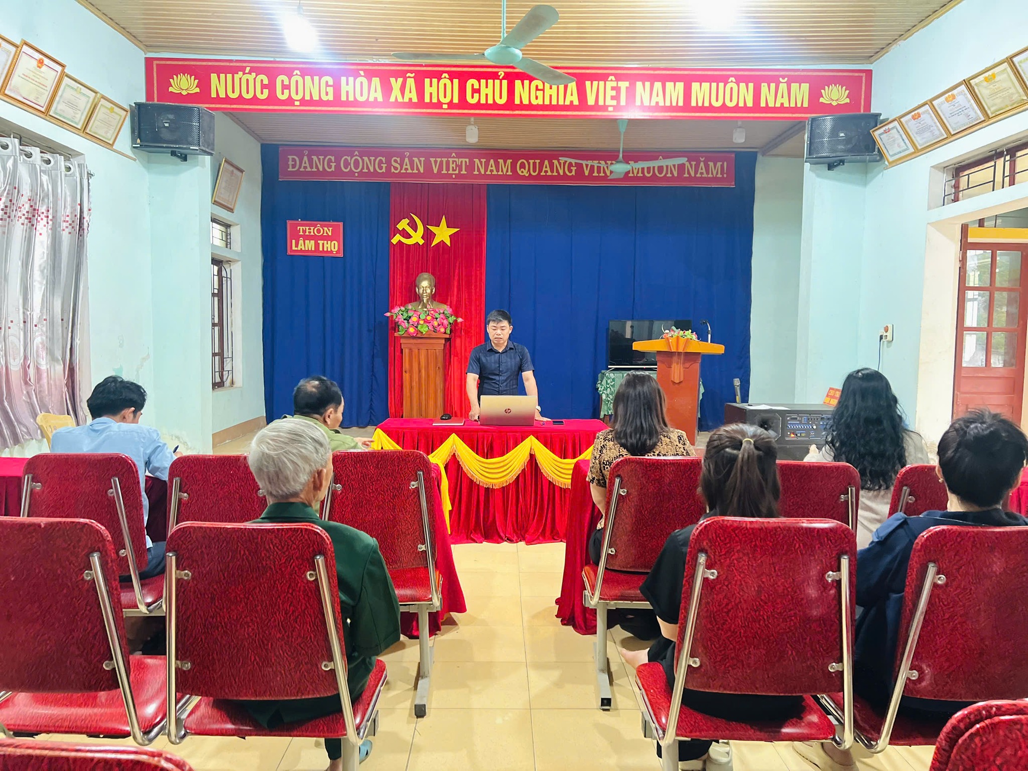 Đồng chí Hà Thị Huyền dự sinh hoạt thường kỳ tháng 3/2026 tại Chi bộ thôn Lâm Thọ