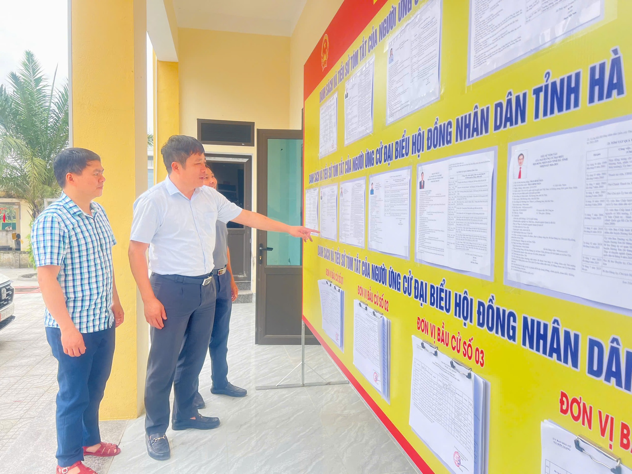 Xã Sơn Giang hoàn thành niêm yết danh sách ứng cử viên