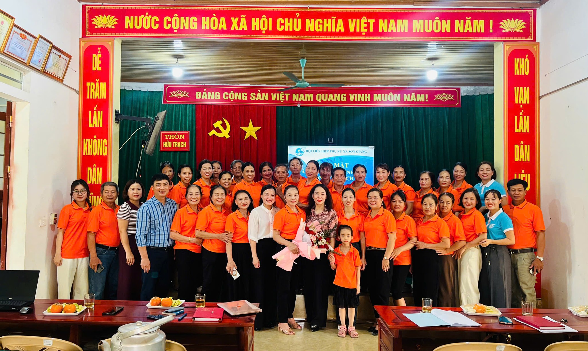 Ra mắt Câu lạc bộ “Gia đình số” tại thôn Hữu Trạch