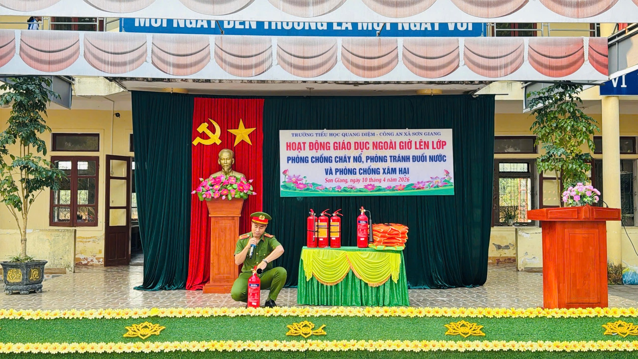 TRƯỜNG TIỂU HỌC QUANG DIỆM: NGOẠI KHÓA TRANG BỊ KỸ NĂNG SỐNG CHO HỌC SINH