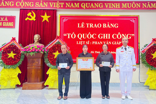 Xã Sơn Giang: Trao Bằng “Tổ quốc ghi công” Liệt sĩ Phan Văn Giáp