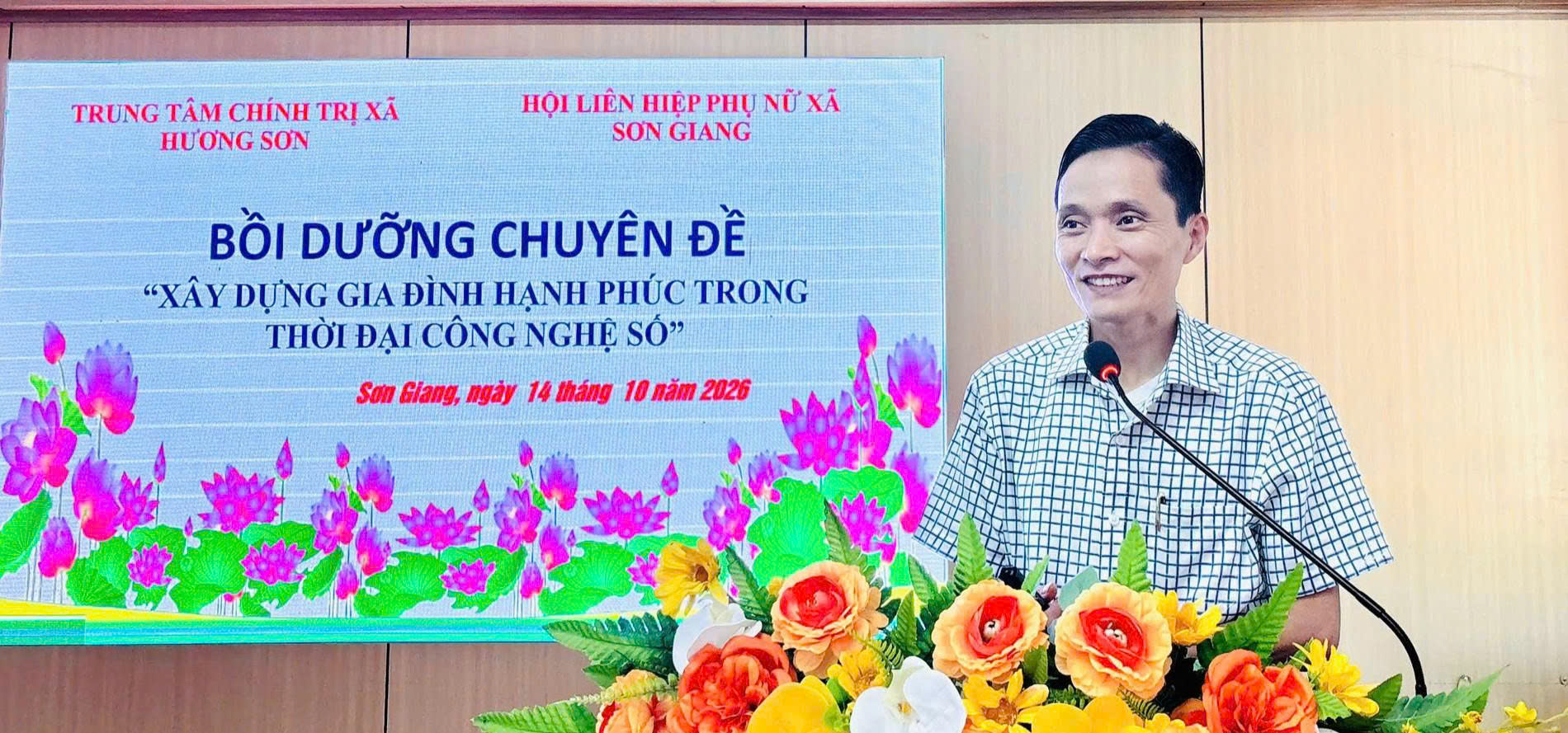 Sơn Giang Bồi dưỡng chuyên đề “Xây dựng gia đình hạnh phúc trong thời đại công nghệ số”