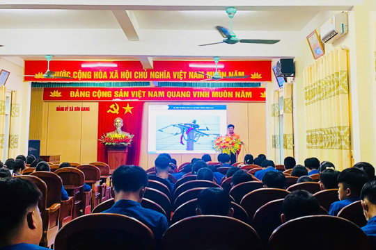 Đoàn xã Sơn Giang tuyên truyền an toàn điện, bảo vệ hành lang lưới điện