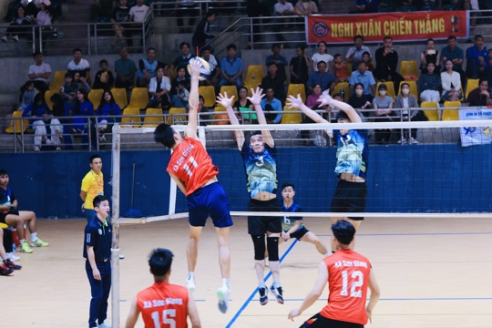 Sơn Giang giành giải 3 Bóng chuyền toàn tỉnh
