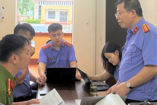Viện KSND khu vực 5 – Hà Tĩnh trực tiếp kiểm sát việc tiếp nhận, giải quyết nguồn tin về tội phạm tại Công an xã Sơn Giang