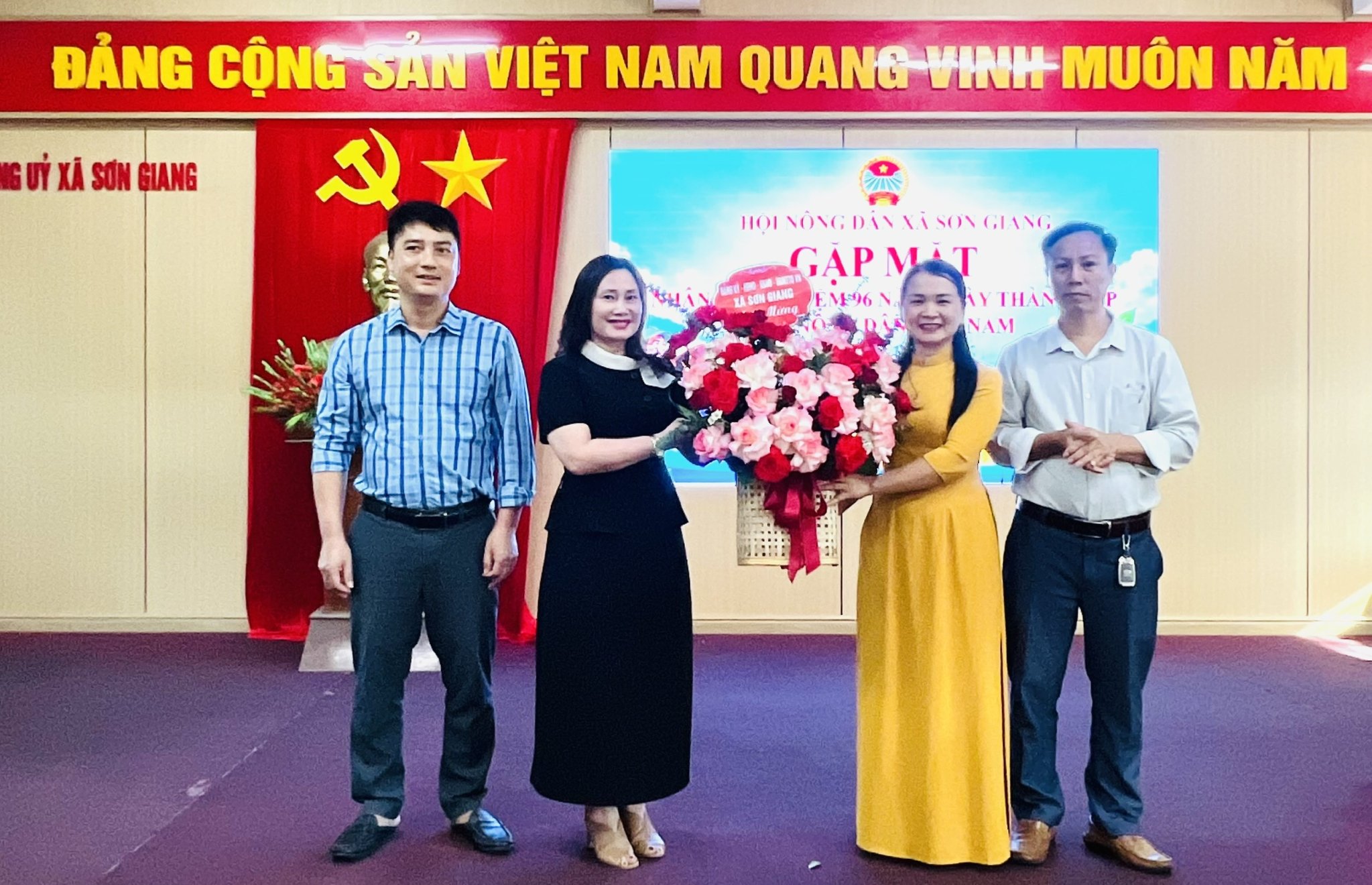 Hội Nông dân xã Sơn Giang kỷ niệm 96 năm Ngày thành lập Hội và ra mắt Câu lạc bộ Nông dân sản xuất, kinh doanh giỏi