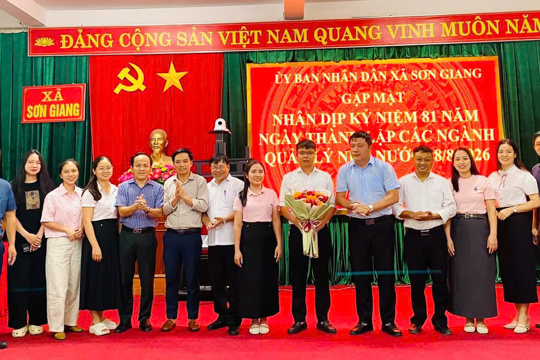 Sơn Giang gặp mặt kỷ niệm 81 năm Ngày truyền thống các ngành quản lý nhà nước 