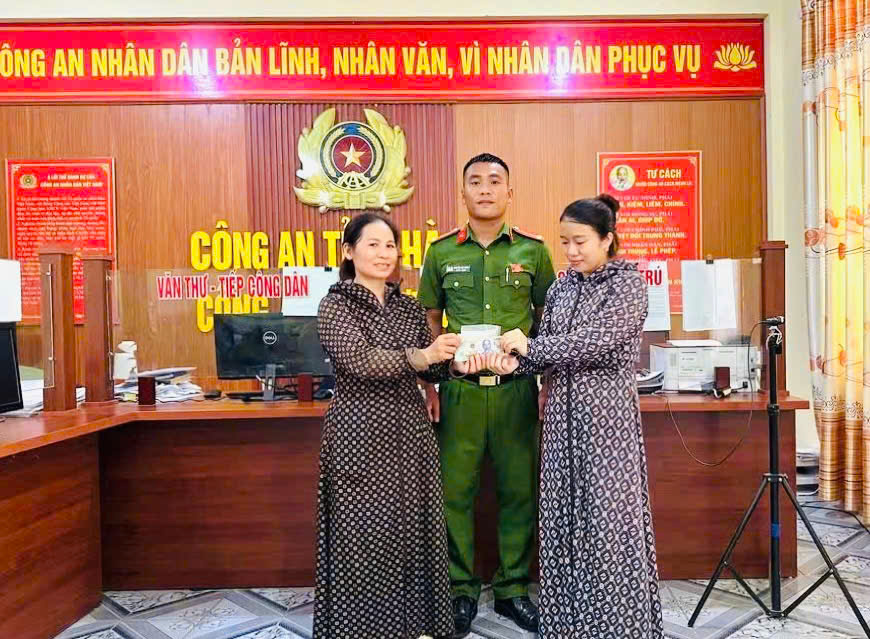 Hành động đẹp của chị Nguyễn Thị Thanh, người dân thôn Thượng Lâm, xã Sơn Giang
