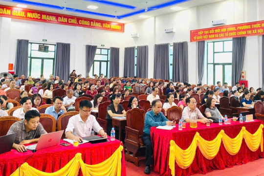 Sơn Giang kết nối hội nghị trực tuyến toàn tỉnh quán triệt các nghị quyết của Trung ương, của tỉnh