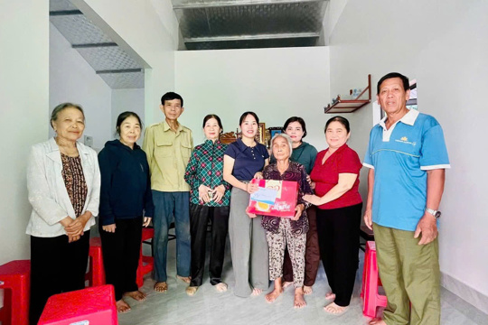 Phụ nữ Sơn Giang lan tỏa nghĩa tình với hoạt động “Đền ơn đáp nghĩa”
