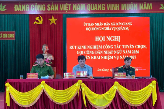Rút kinh nghiệm công tác tuyển quân, Sơn Giang đặt mục tiêu hoàn thành 100% chỉ tiêu năm 2027