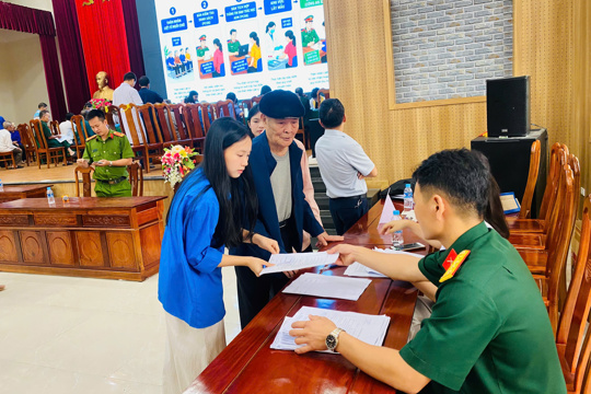 194 thân nhân liệt sĩ xã Sơn Giang tham gia thu nhận mẫu ADN