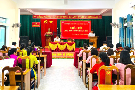 Đảng bộ UBND xã Sơn Giang tổ chức Lễ chào cờ và triển khai nhiệm vụ tháng 8 năm 2026