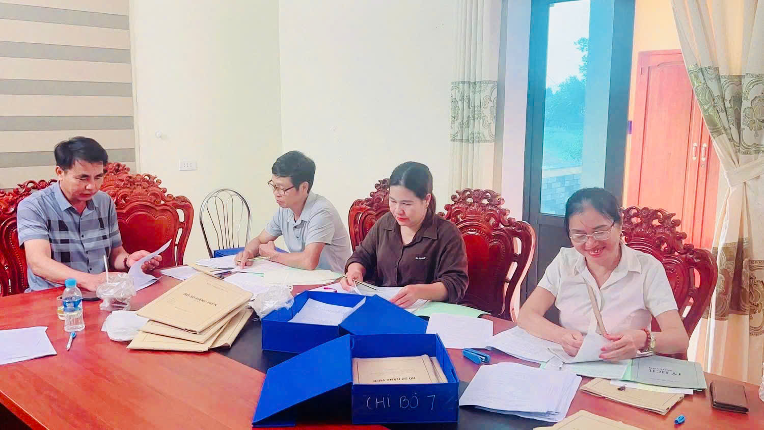 Sơn Giang đẩy mạnh làm sạch dữ liệu, số hóa hồ sơ đảng viên