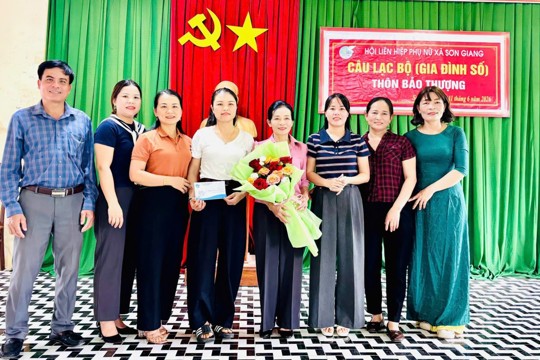 Lễ ra mắt Câu lạc bộ “Gia đình số” tại thôn Bảo Thượng
