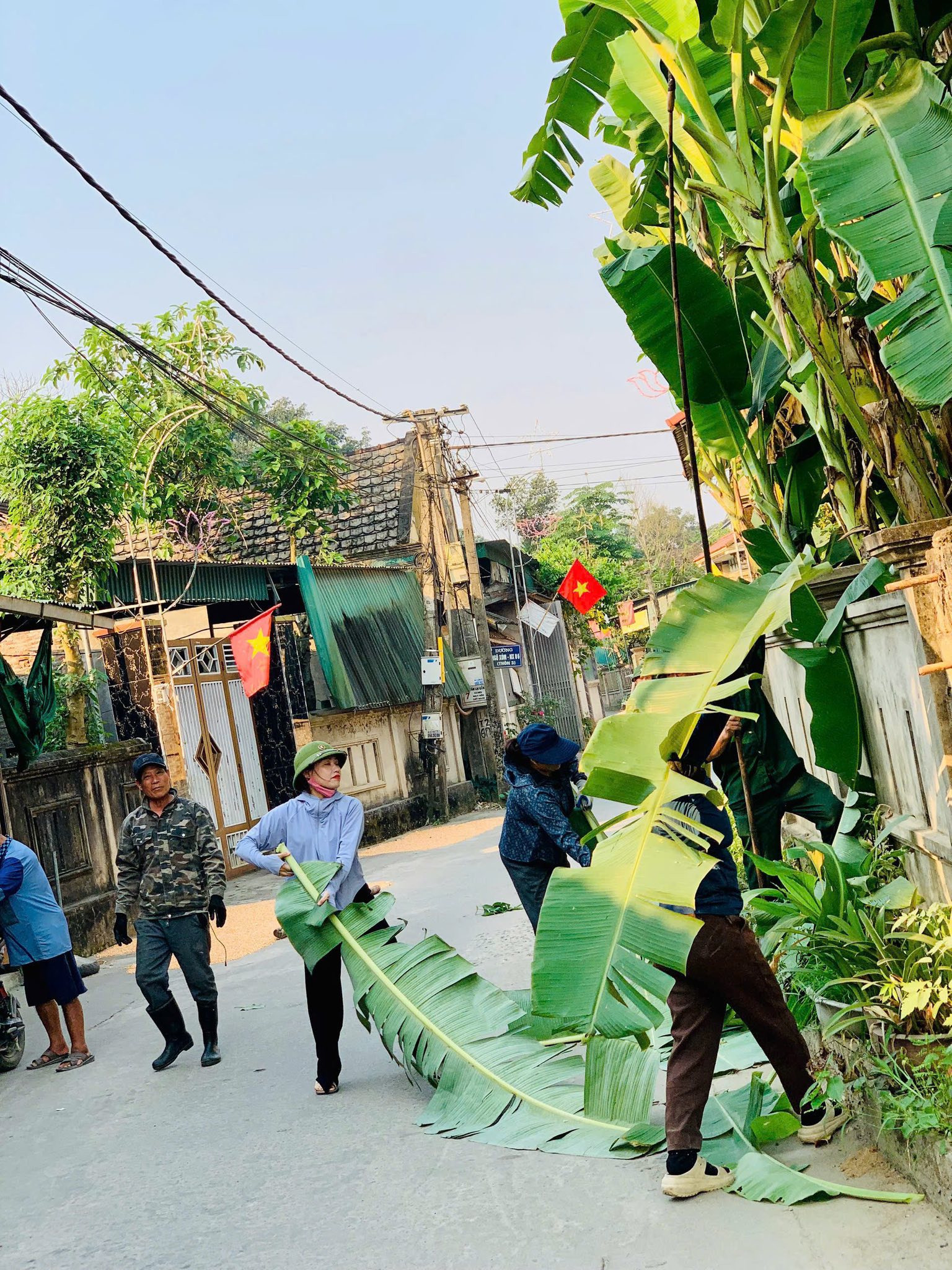 THÔN 3, THÔN 5 XÃ SƠN GIANG: Xây dựng mô hình “Dân vận khéo” xóm đạo văn minh.  
